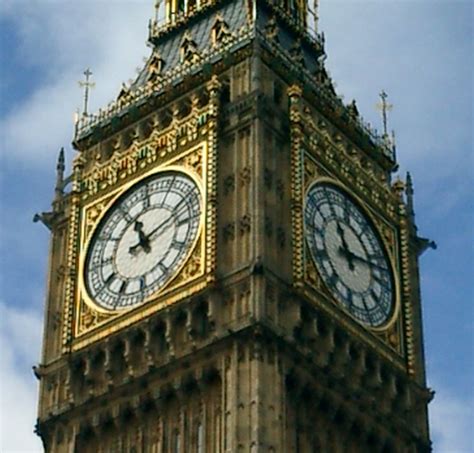 mechanical clock in london